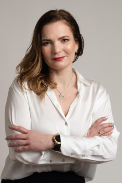 Szabó-Cseszneki Nikolett